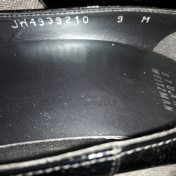 🔥Stuart Weitzman black patent leather heels - Picture 4 of 5